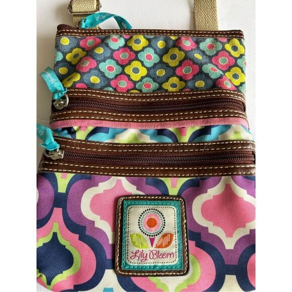 Lily Bloom 7x8” dots 3 zippers crossbody blue tags - Picture 2 of 7